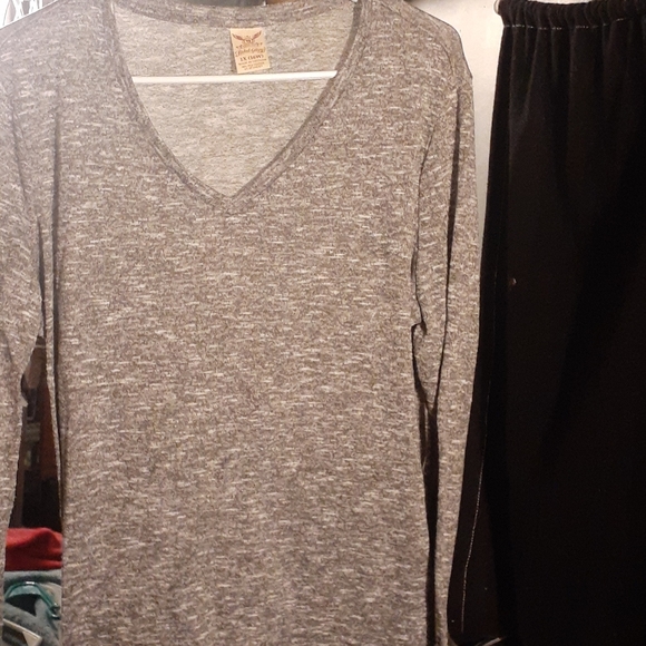 Long sleeve shirt - Picture 1 of 1